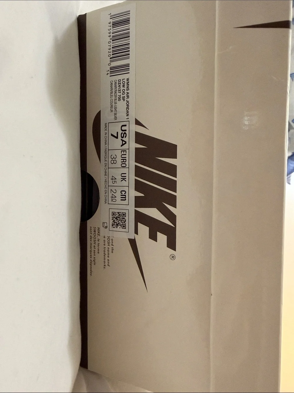 Nike Air Jordan’s Travis Scott’s - Picture 2 of 9